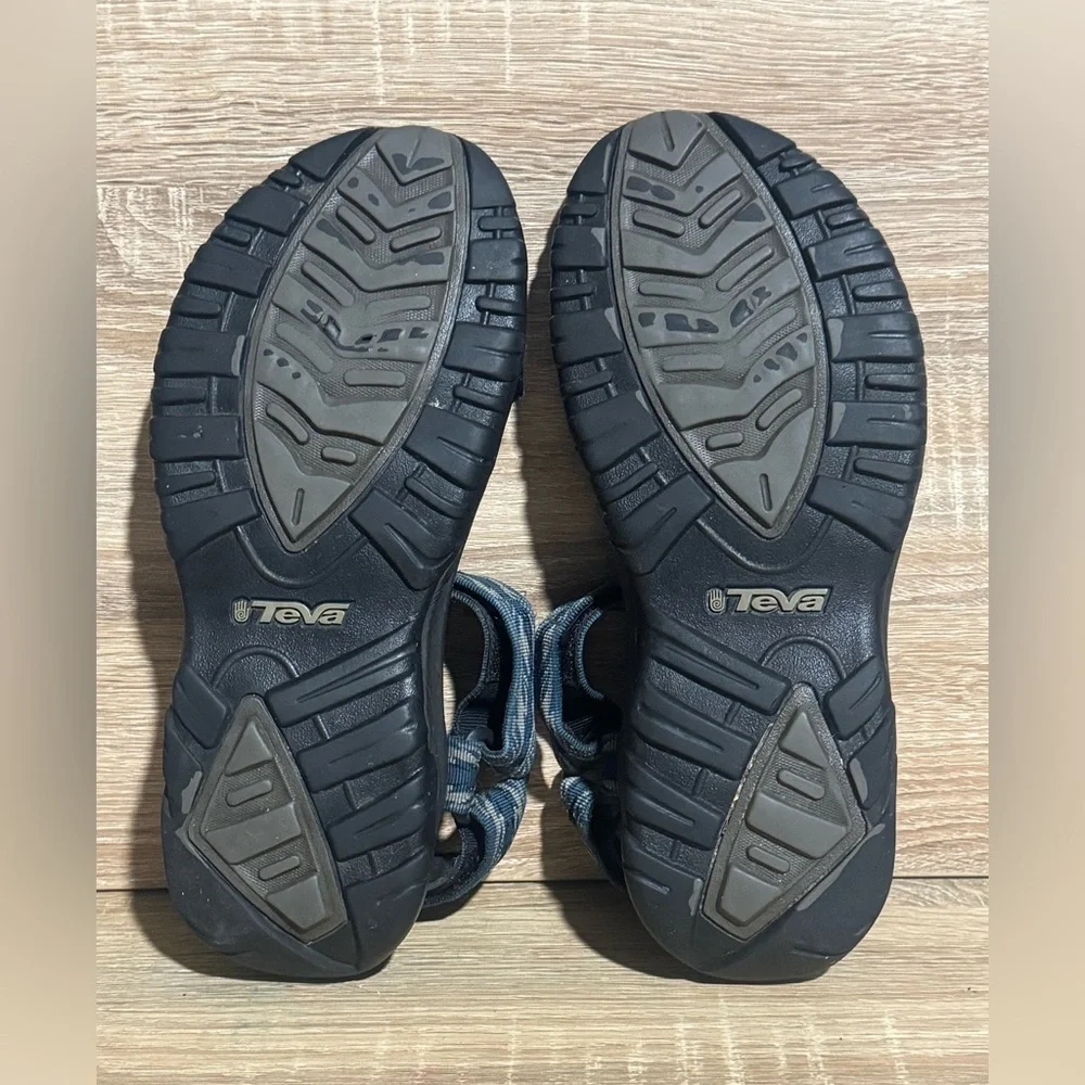 Teva Hurricane 4156 Men’s Outdoor hiking sport strap Sandals size 9